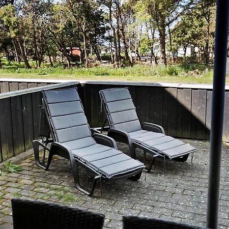 Дом отдыха Lk1106-lokken-strandparken-32 *
